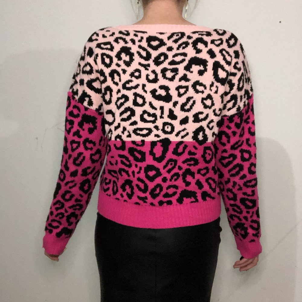 Colorblock cheetah sweater - Picture 5 of 5